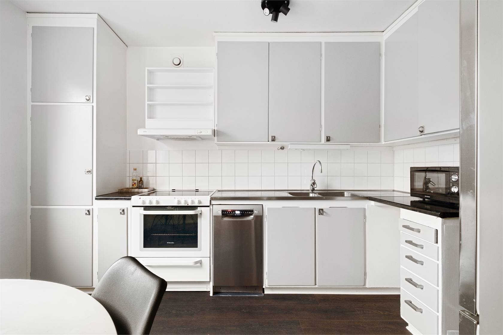 Lägenhet, 2 rooms, 60 sqm, Vällingby – bild 2
