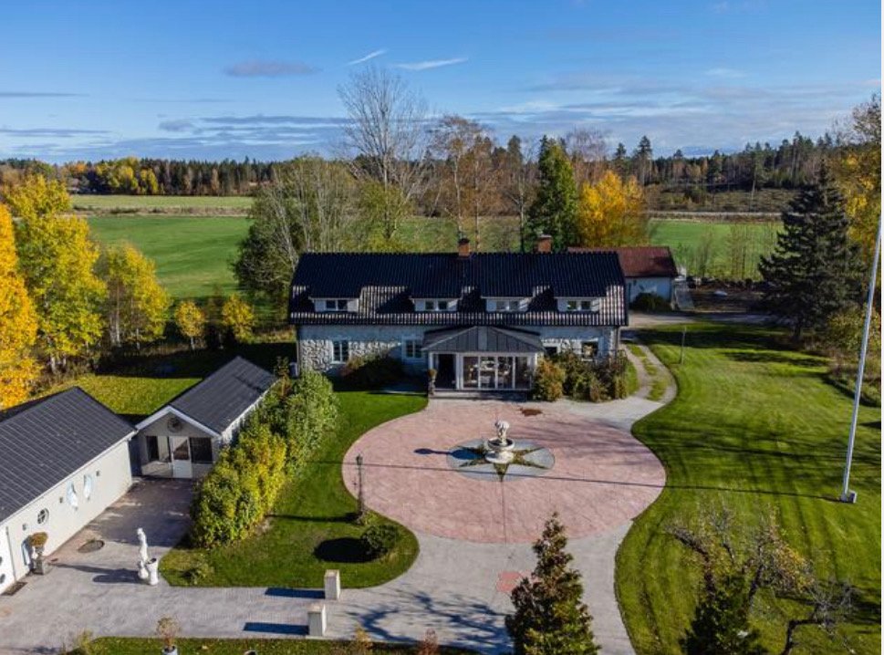 Villa/Hus, 9 rooms, 350 sqm, Katrineholm