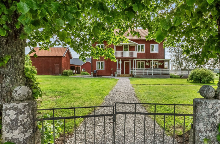 Villa/Hus, 8 rooms, 202 sqm, Heby – bild 2