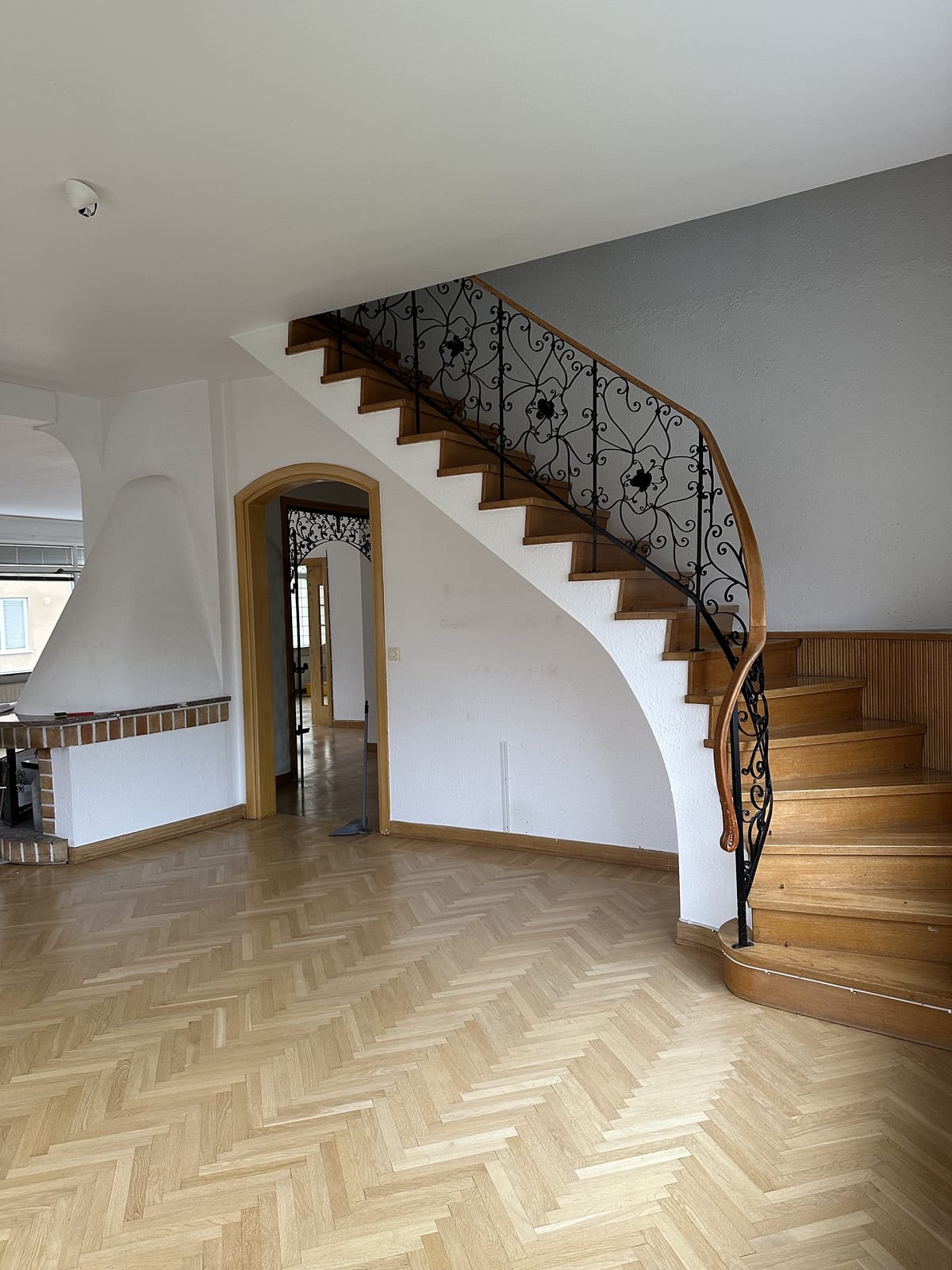 4 rok · 205 m² i Örebro – bild 2