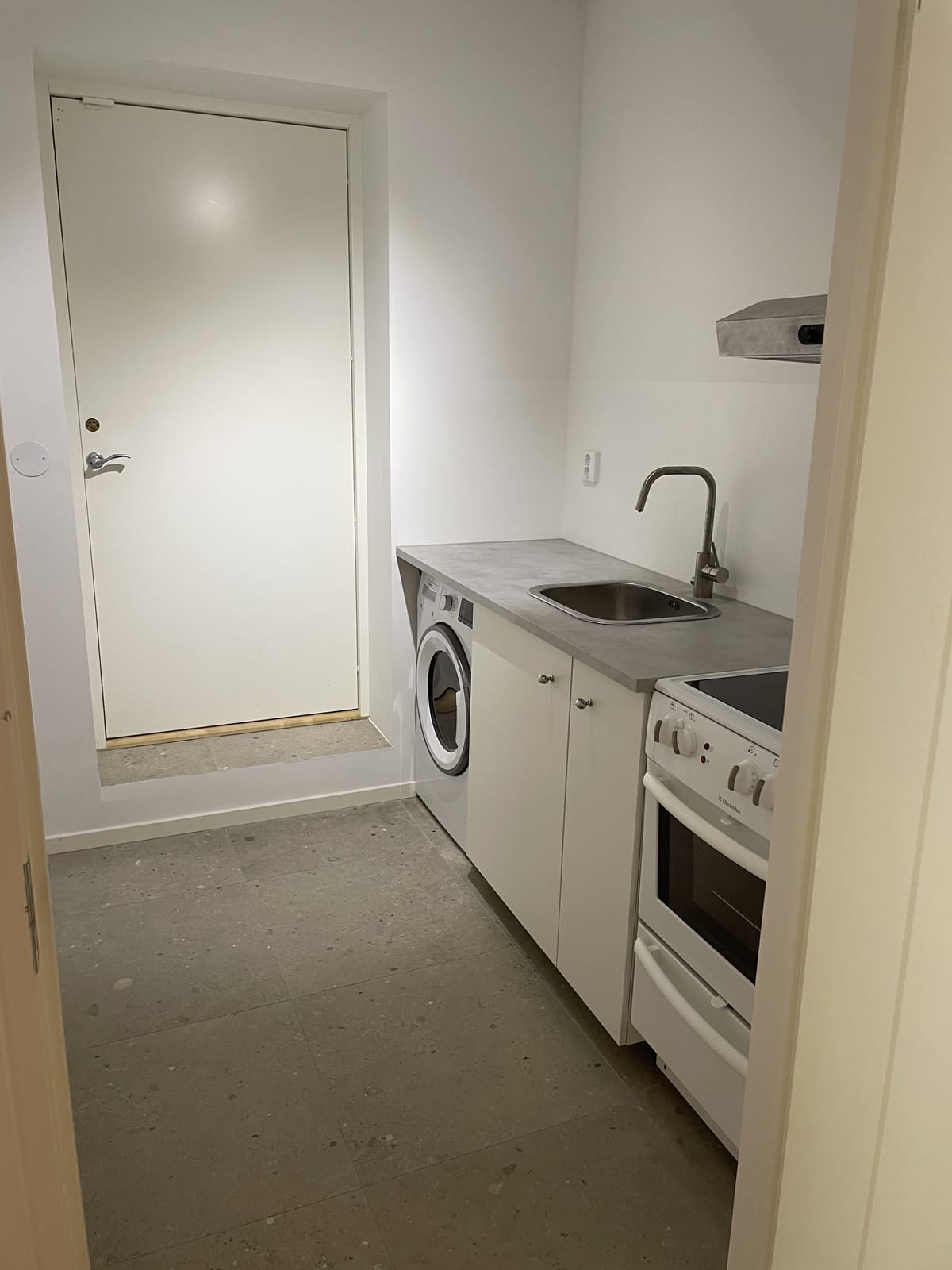 2 rok · 32 m² i Kungsängen – bild 7