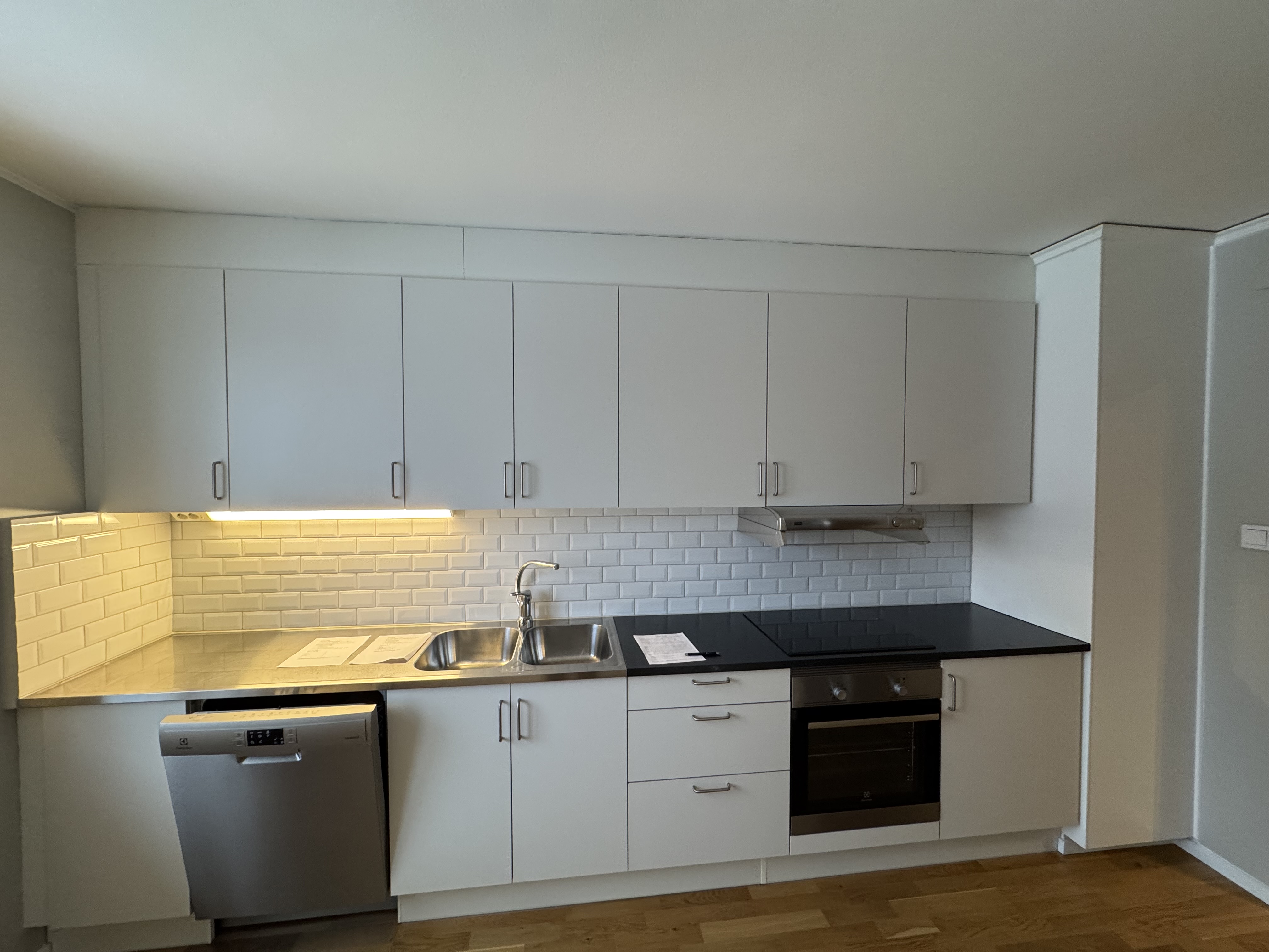 Lägenhet, 2 rooms, 60 sqm, Ösmo – bild 2