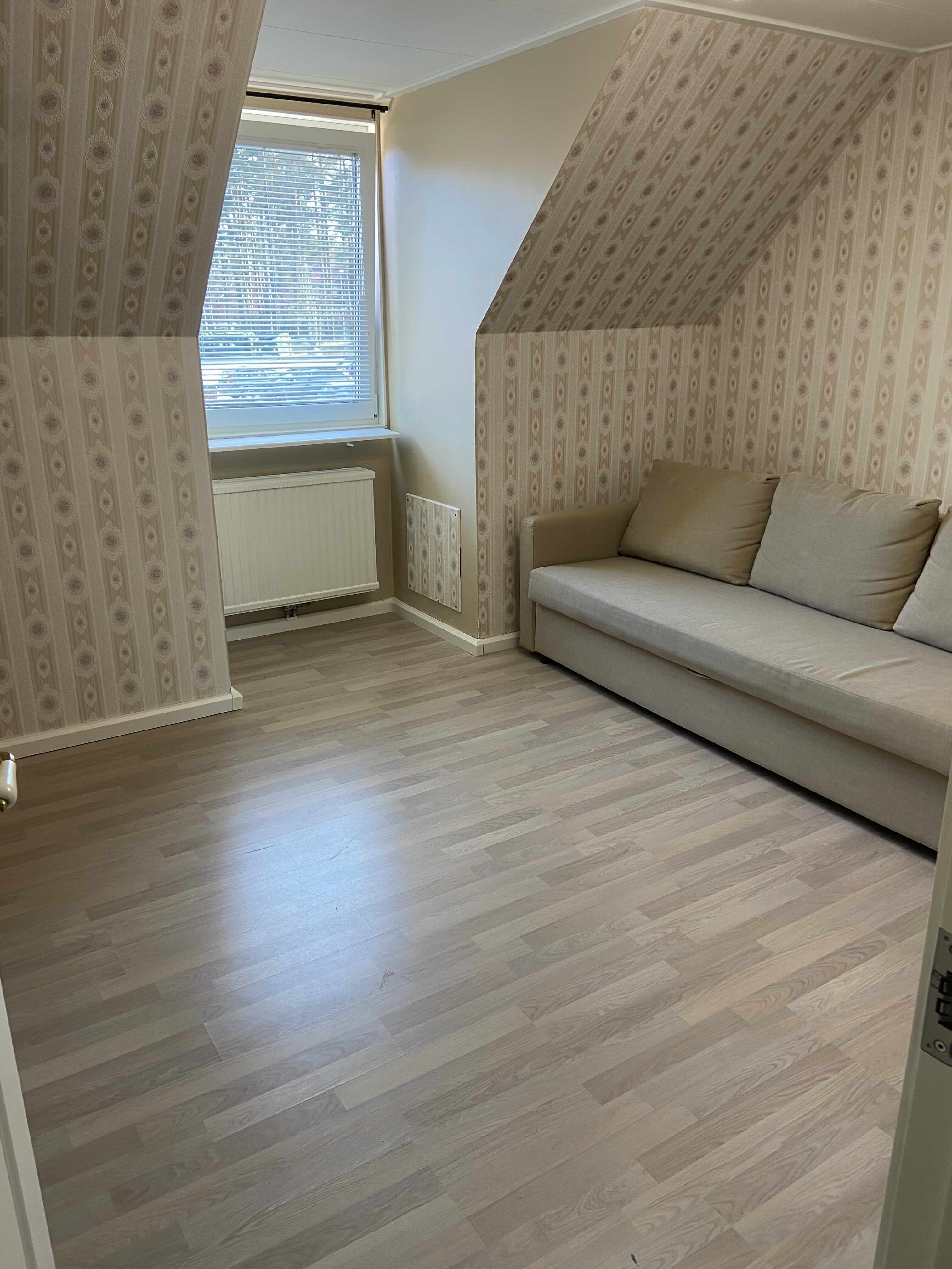 Villa/Hus, 3 rooms, 15 sqm, Jordbro – bild 2