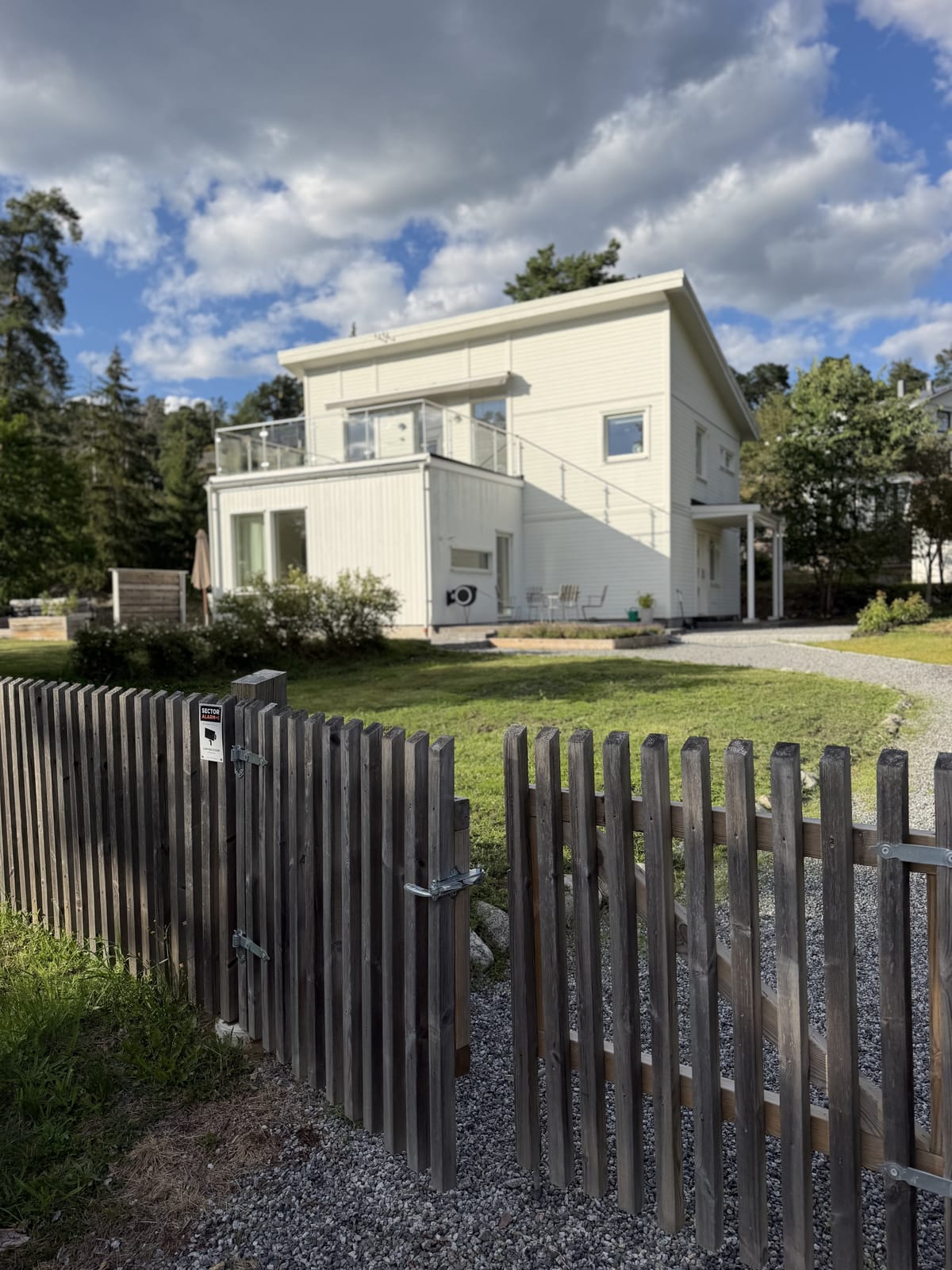 5 rok · 170 m² i Saltsjöbaden – bild 2