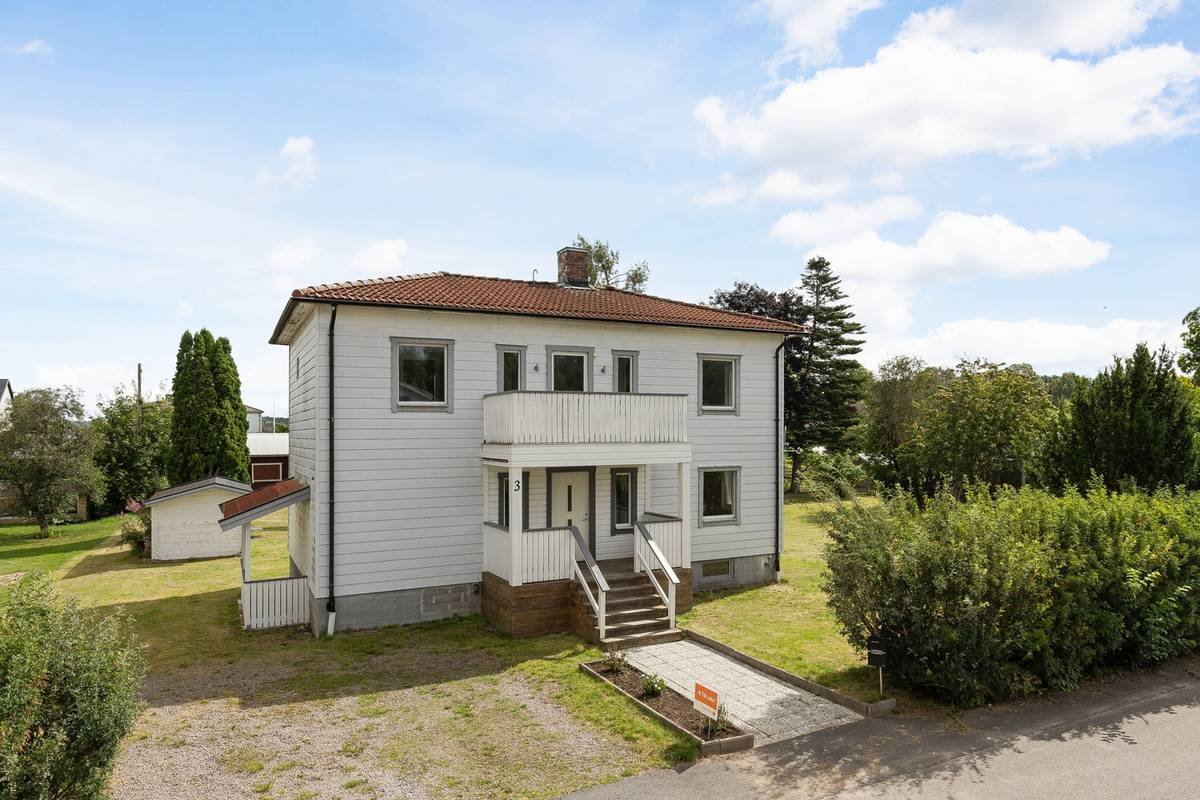Villa/Hus, 4 rooms, 133 sqm, Hova – Hova