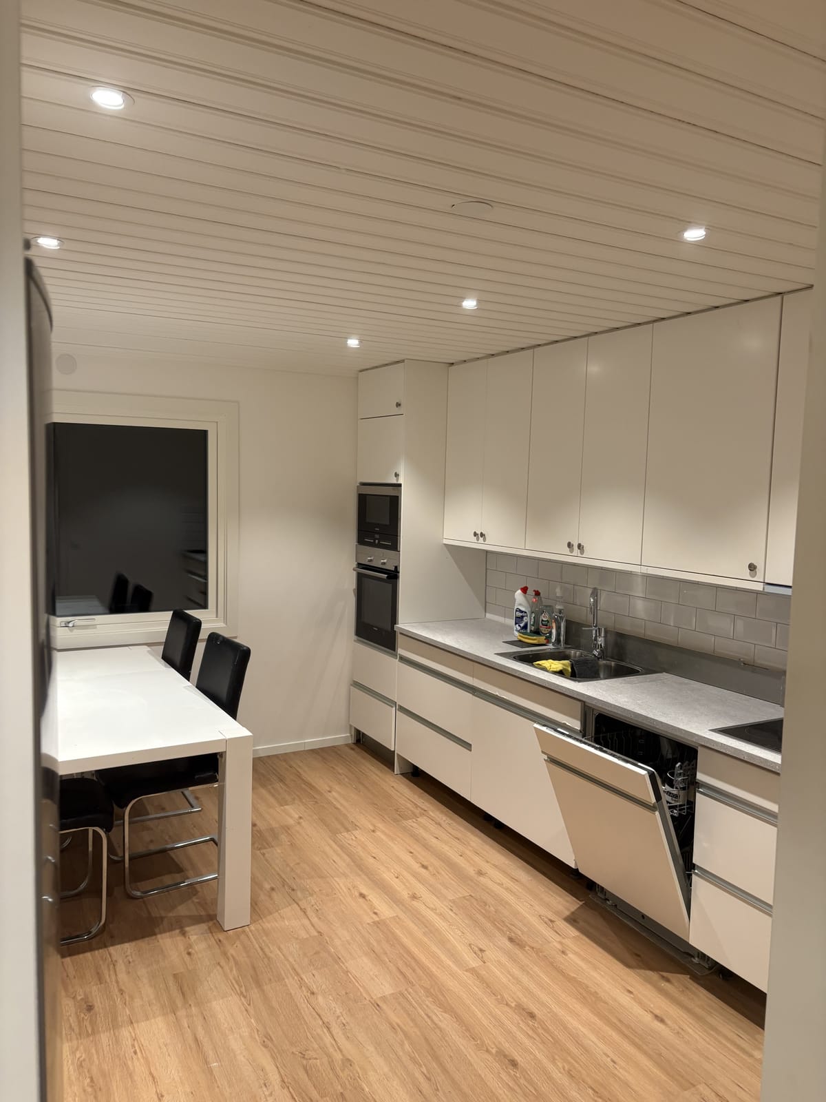 5 rok · 138 m² i Hässelby – bild 8