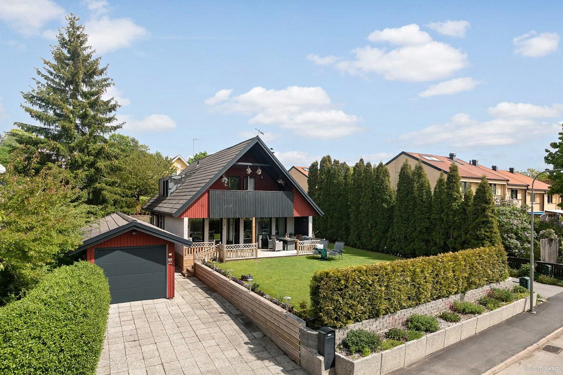Villa/Hus, 6 rooms, 160 sqm, Hässelby – Hässelby