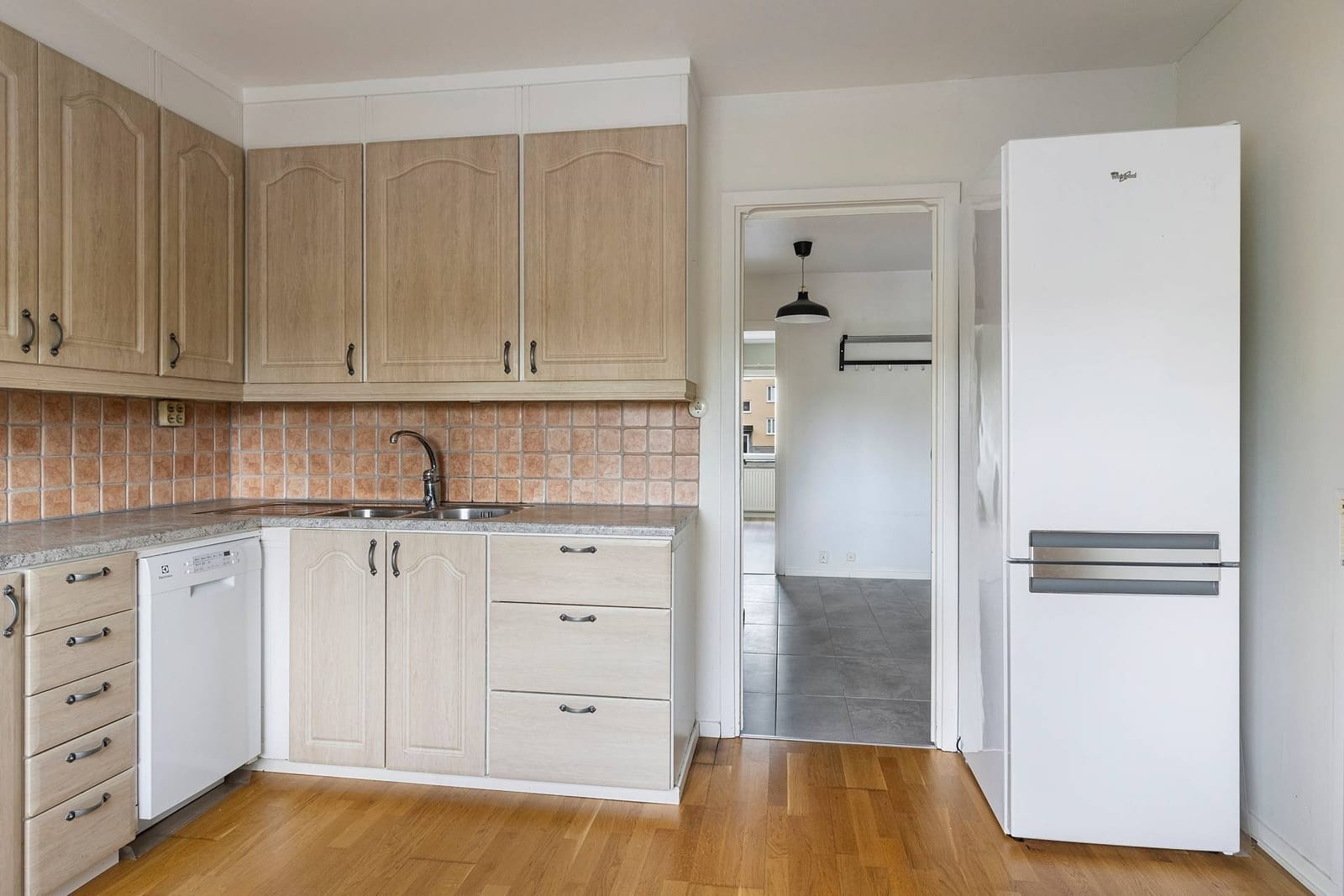 3 rok · 71 m² i Köping – bild 2