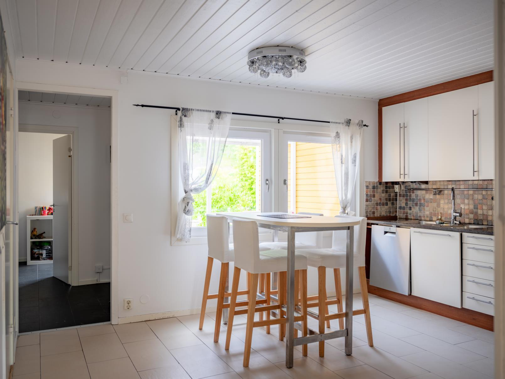 Radhus, 6 rooms, 135 sqm, Upplands Väsby – bild 3