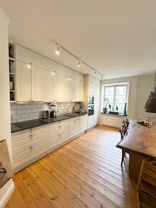 Lägenhet, 4 rooms, 100 sqm, Stockholm – bild 2