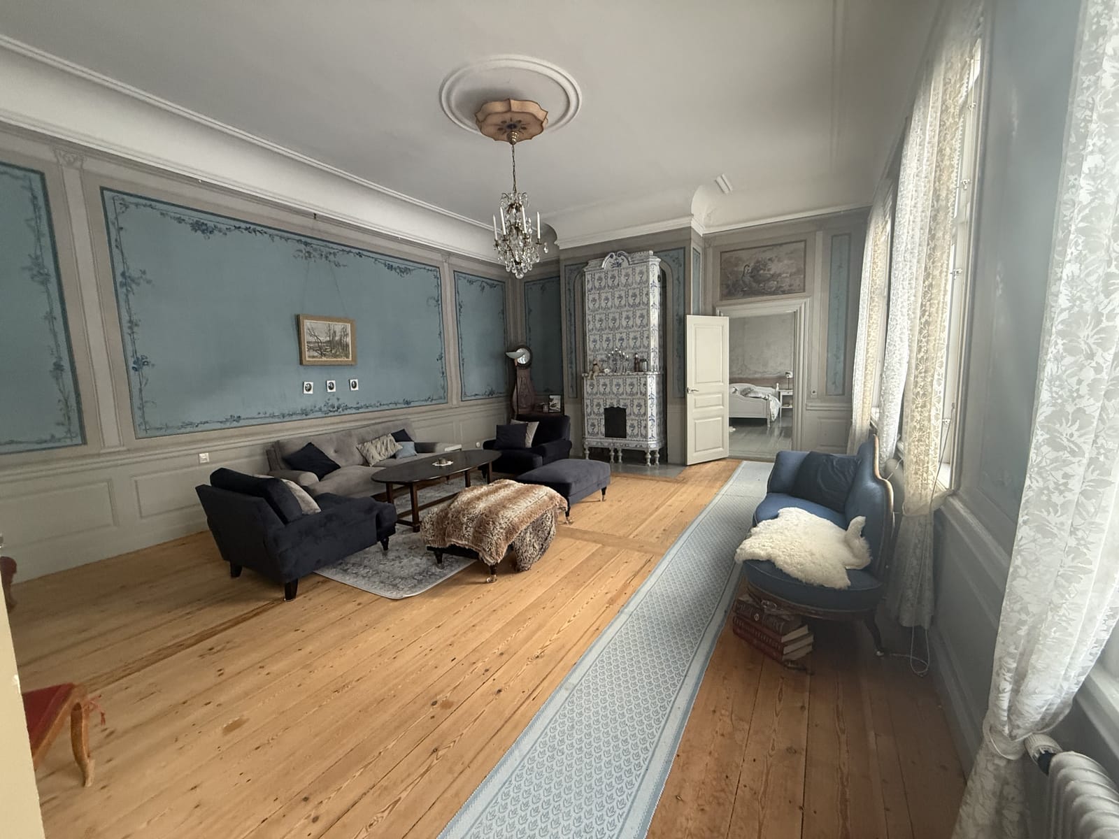 8 rok · 550 m² i Örsundsbro – bild 3
