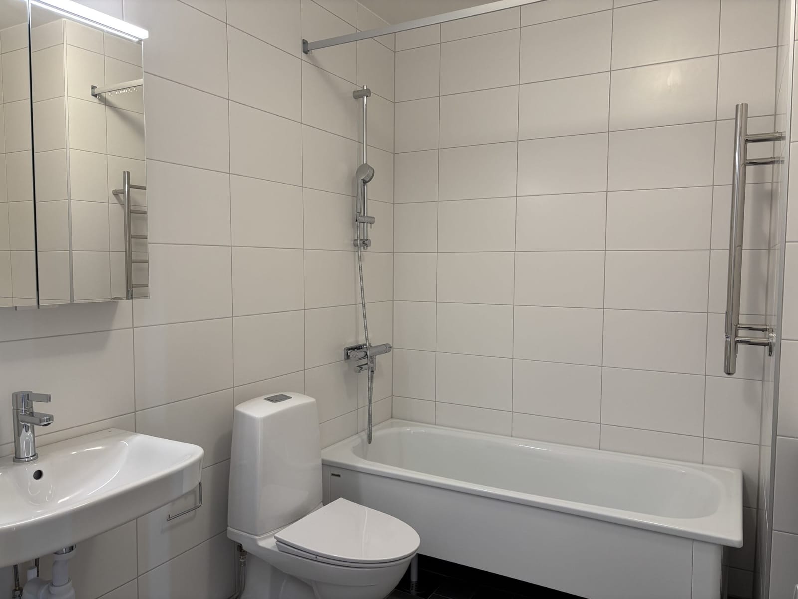 4 rok · 87 m² i Järfälla – bild 14