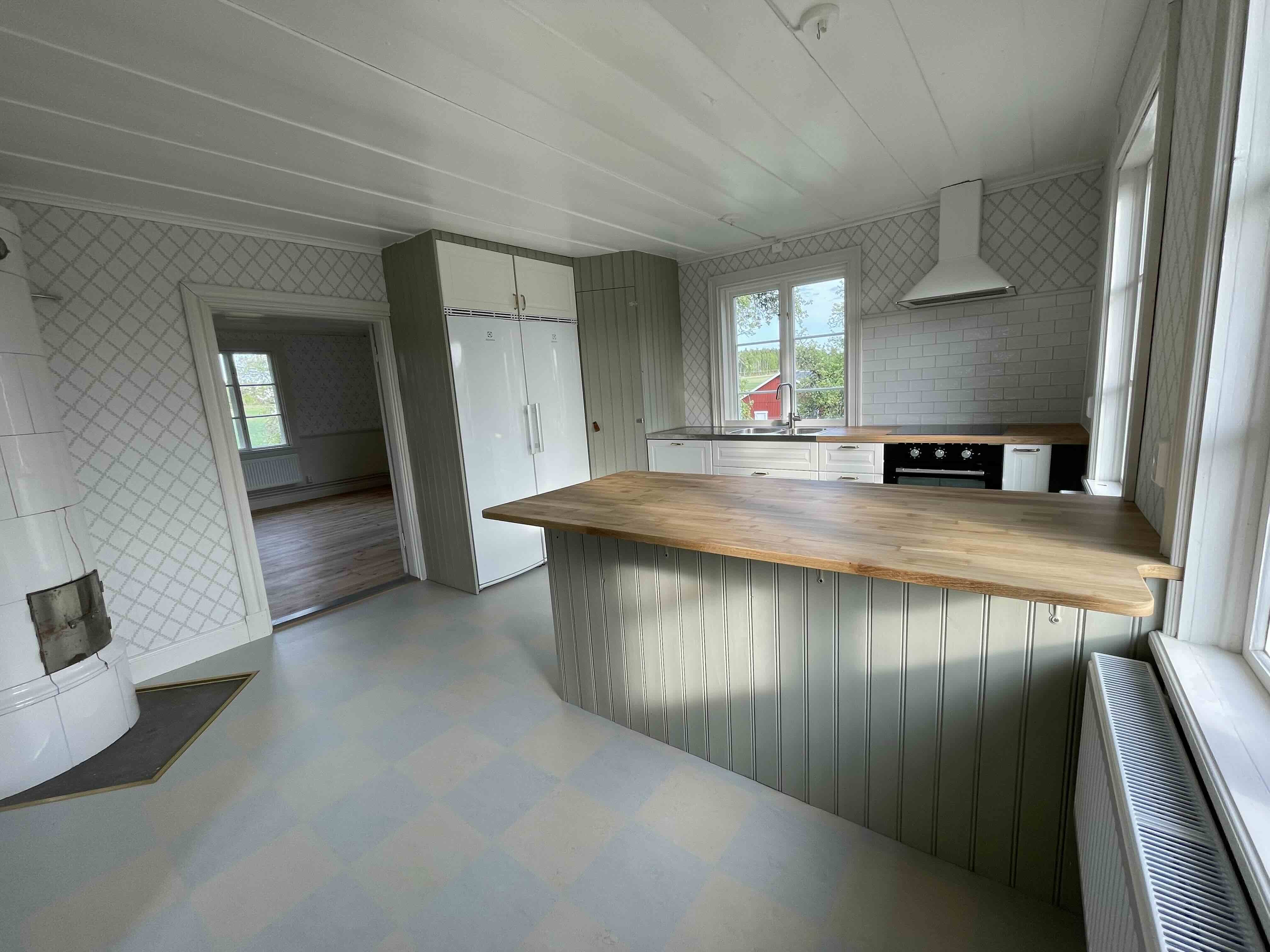 Lägenhet, 4 rooms, 200 sqm, Heby – bild 2