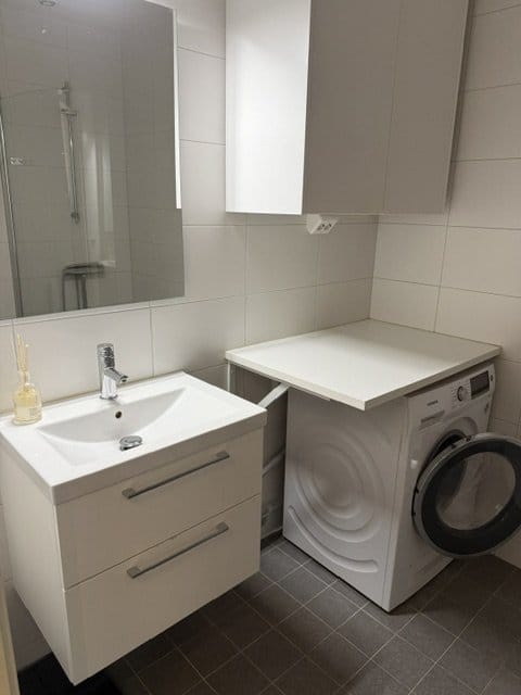 2 rok · 40 m² i Täby – bild 5