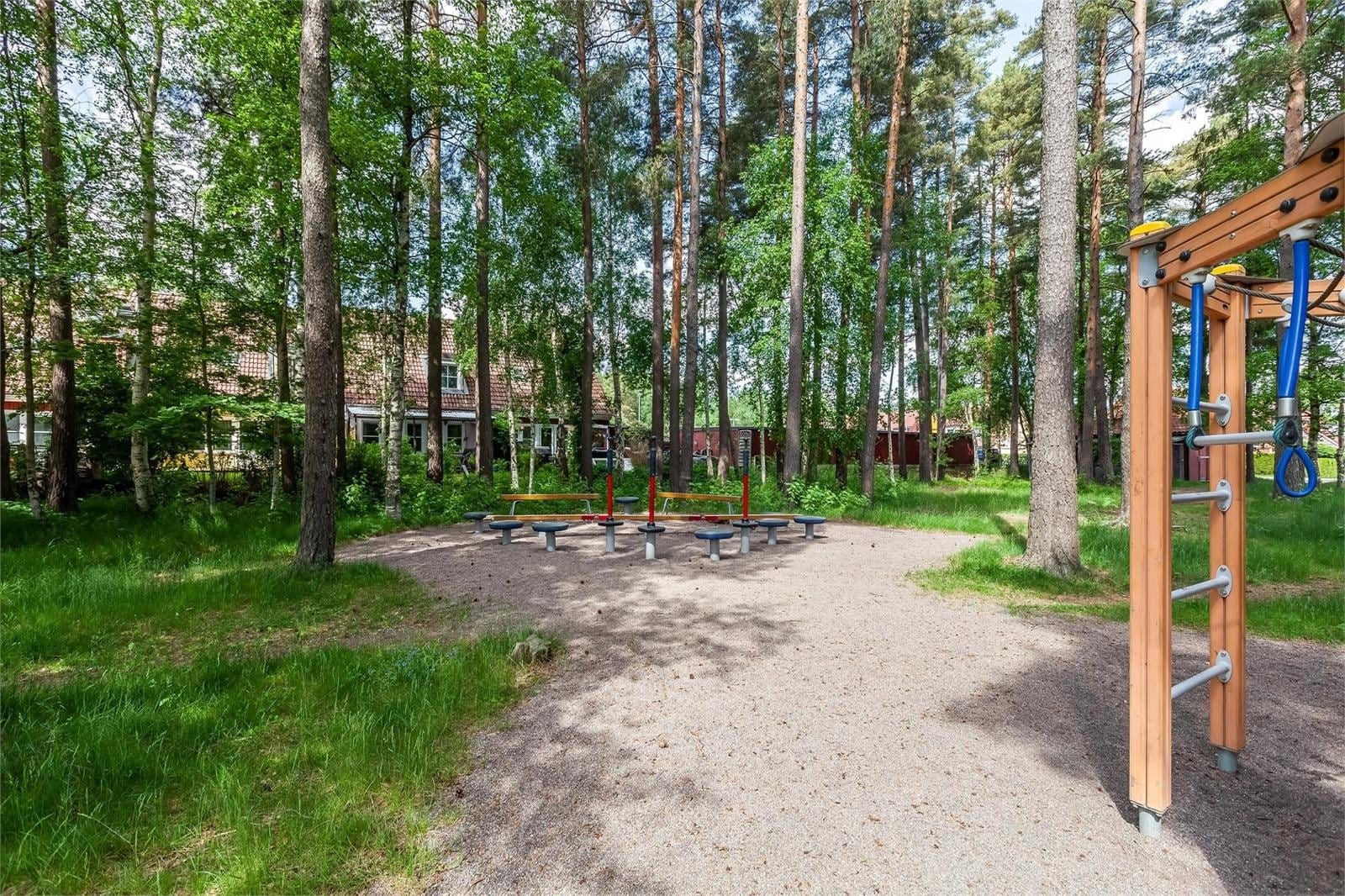 5 rok · 106 m² i Haninge – bild 7