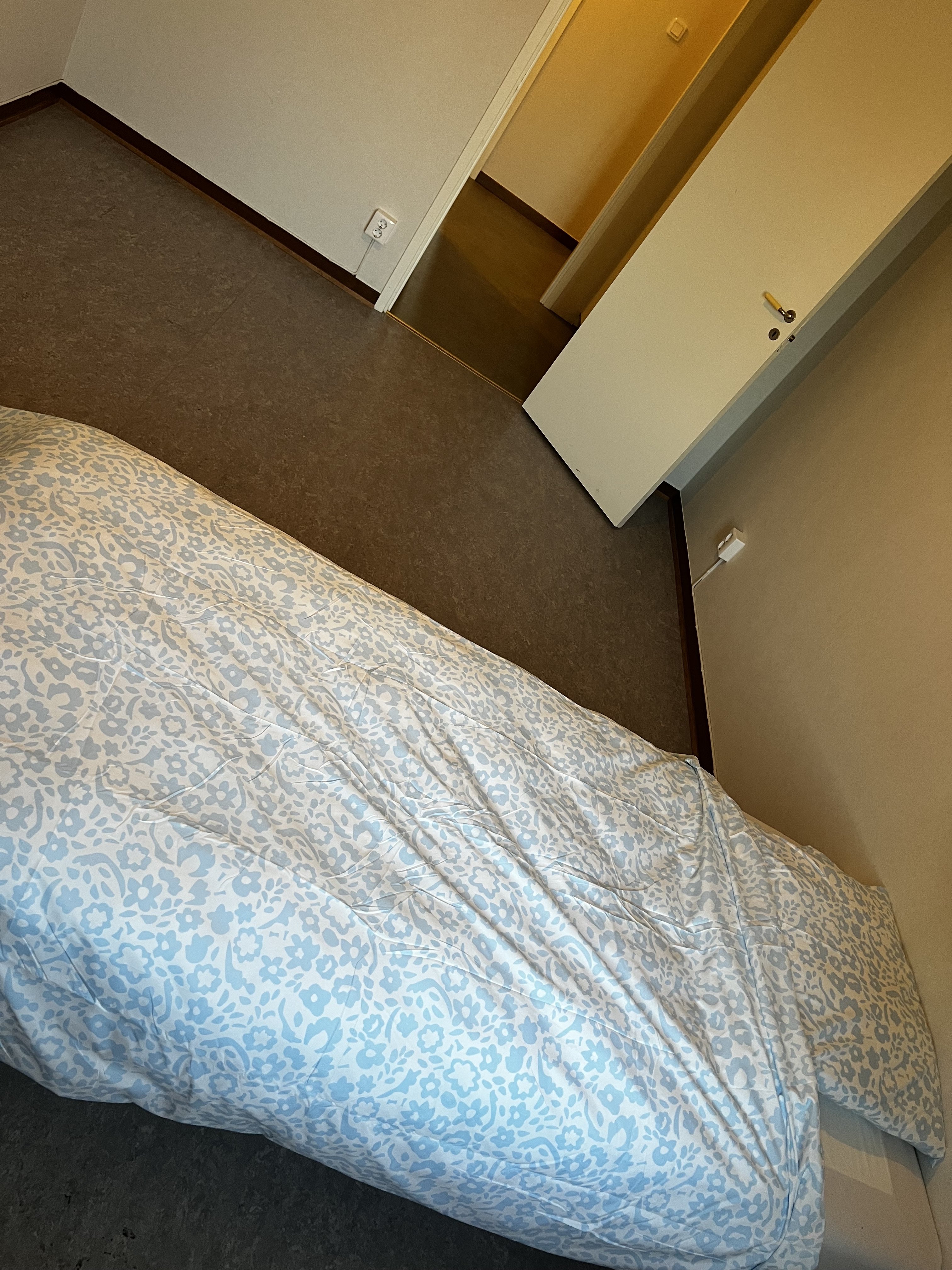 Lägenhet, 3 rooms, 15 sqm, Södertälje – bild 2