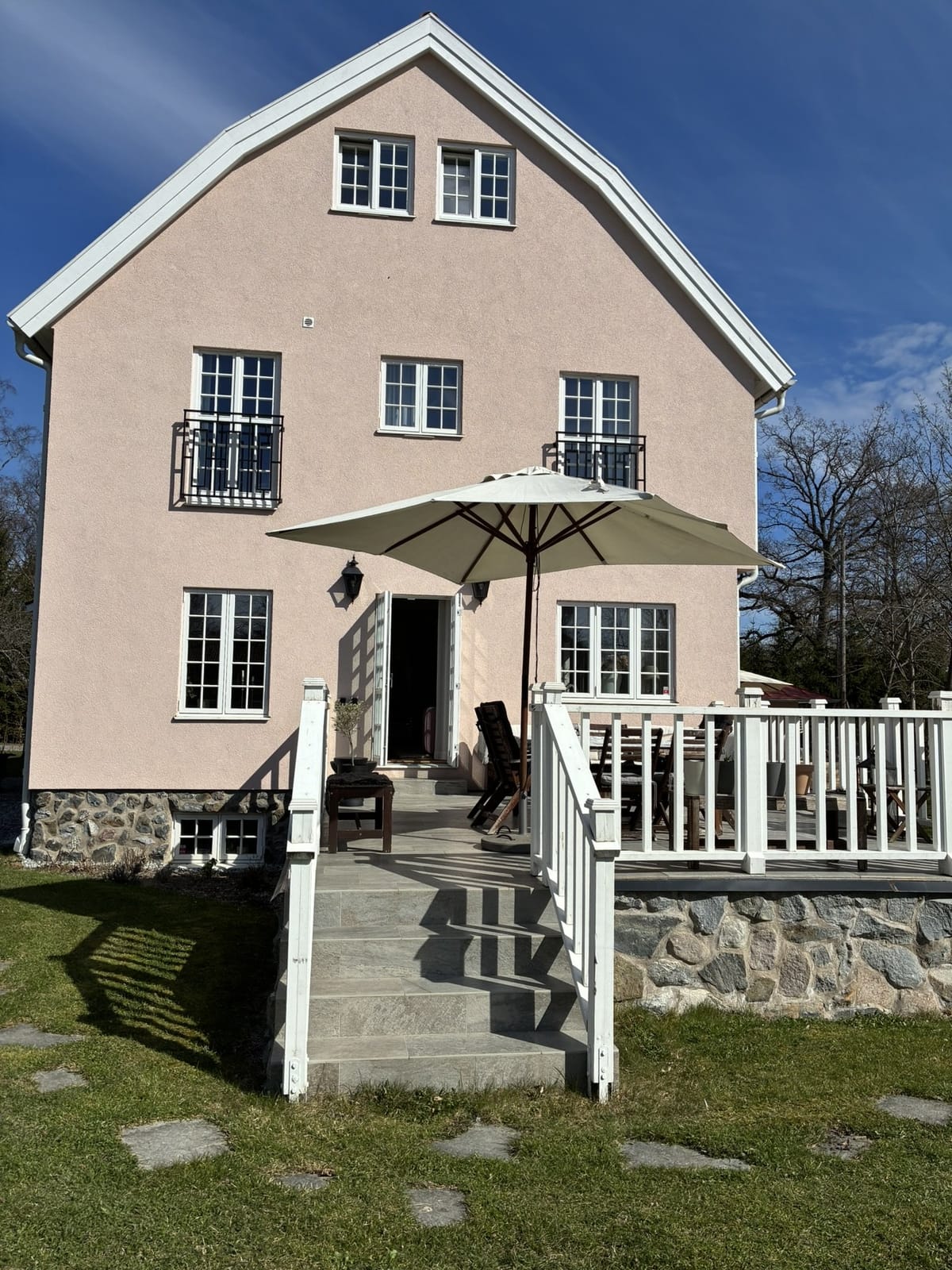 9 rok · 400 m² i Djursholm – bild 25
