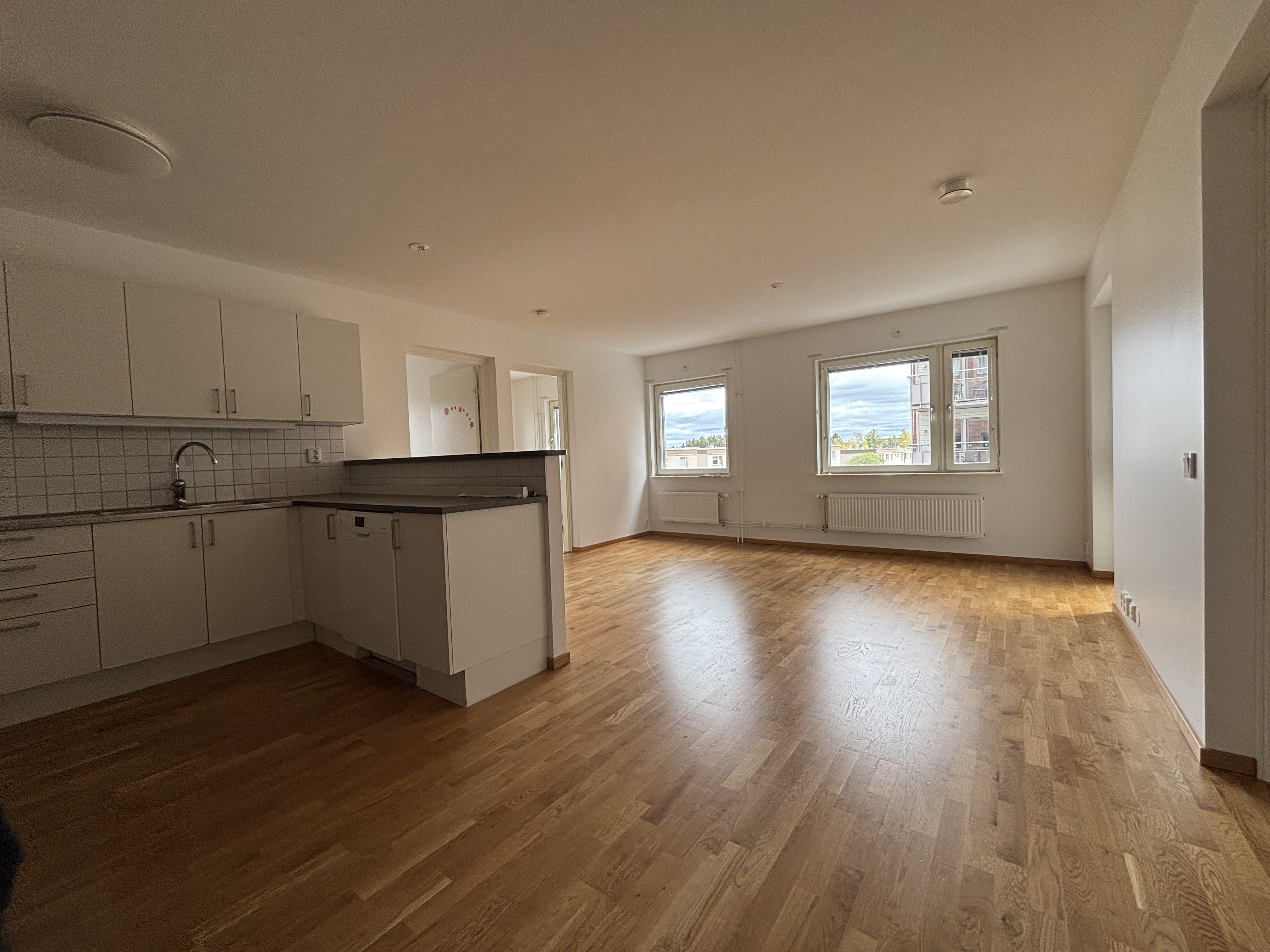 Lägenhet, 3 rooms, 65 sqm, Kungsängen – bild 4