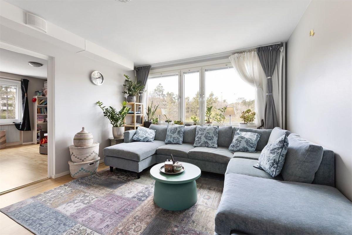 Lägenhet, 3 rooms, 76 sqm, Farsta