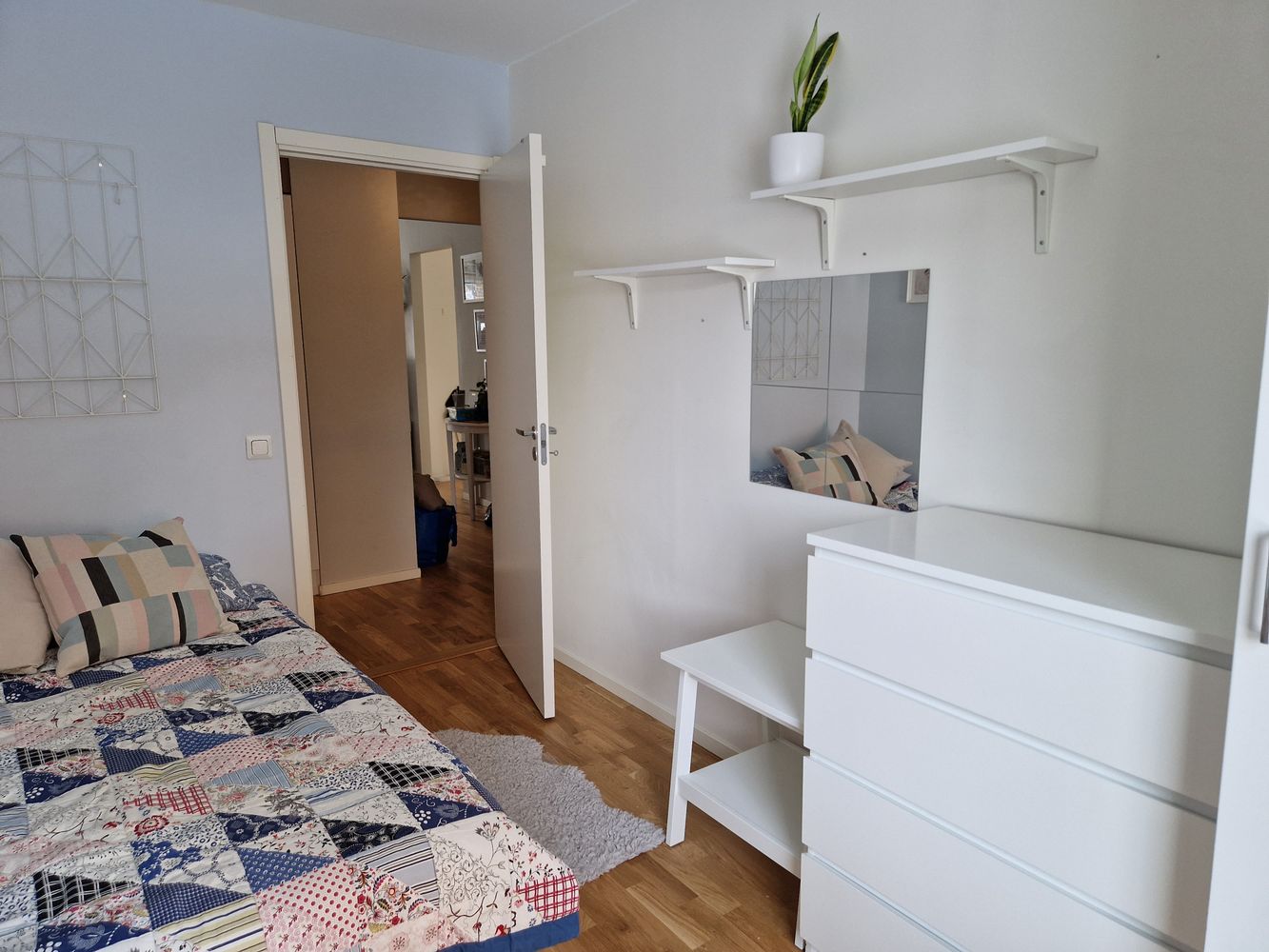 Lägenhet, 1 rooms, 50 sqm, Stockholm, HÄGERSTEN – bild 3