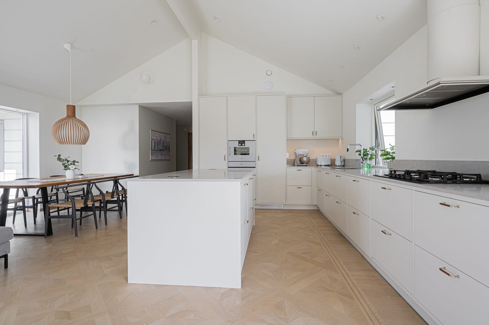 10 rok · 280 m² i Ekerö – Ekerö