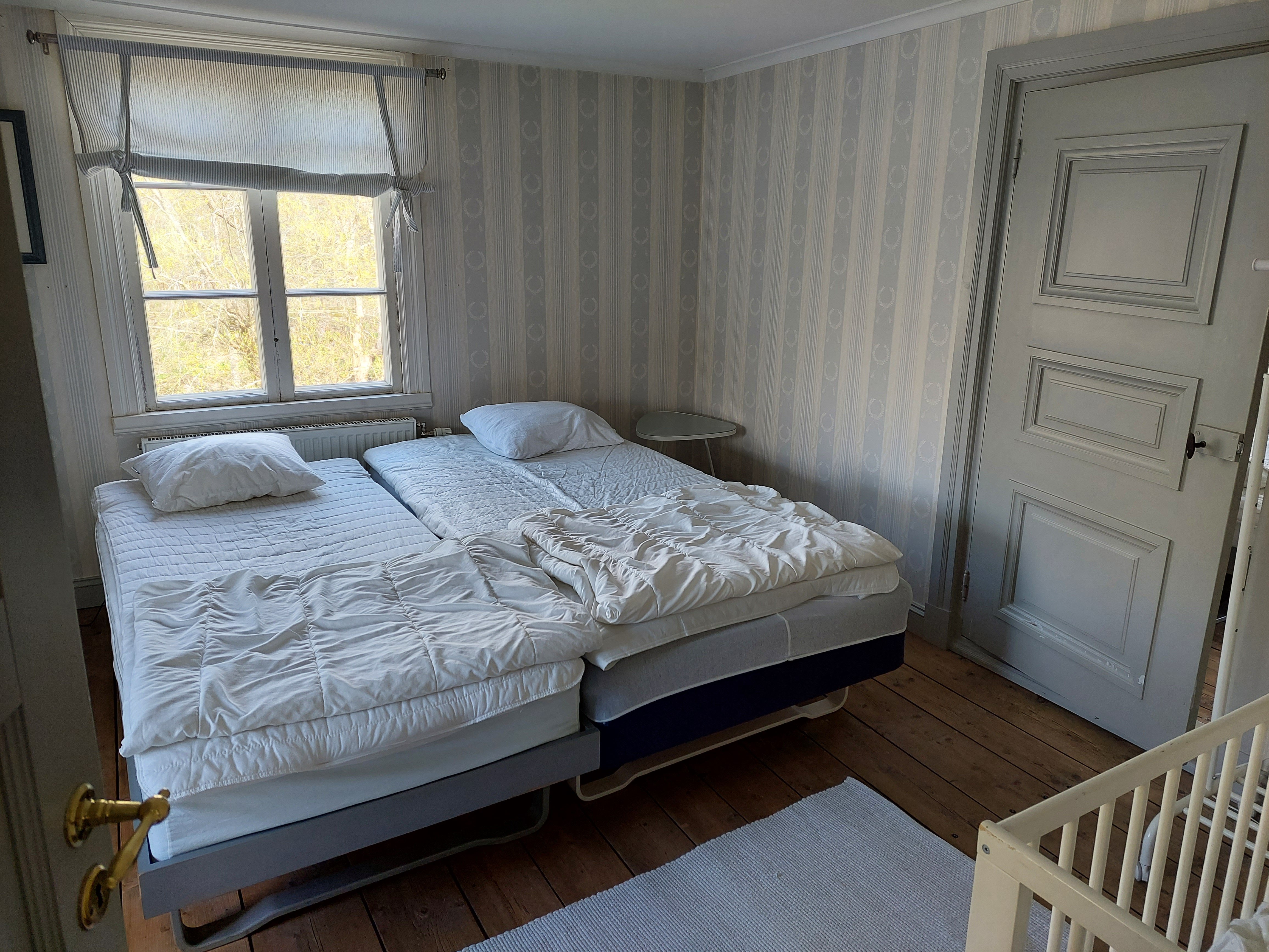Villa/Hus, 5 rooms, 240 sqm, Mellerud – bild 4