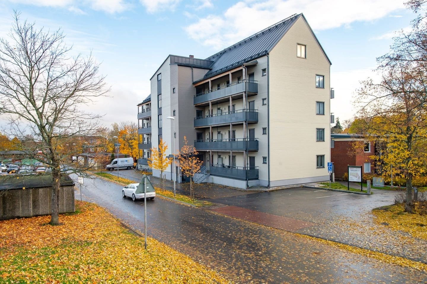 1 rok · 33 m² i Märsta – Märsta
