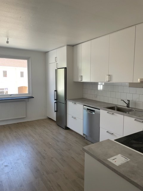 Lägenhet, 3 rooms, 83 sqm, Tomelilla