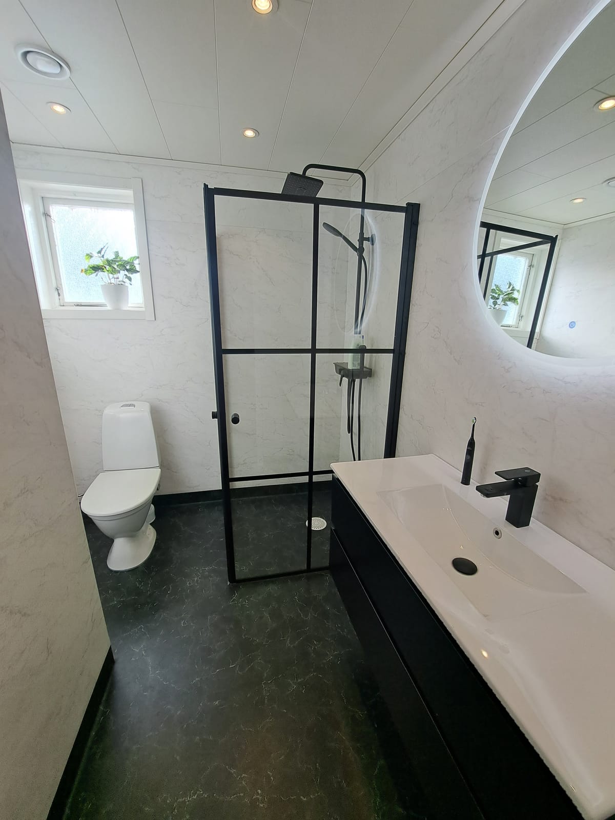 5 rok · 150 m² i Boden – bild 4