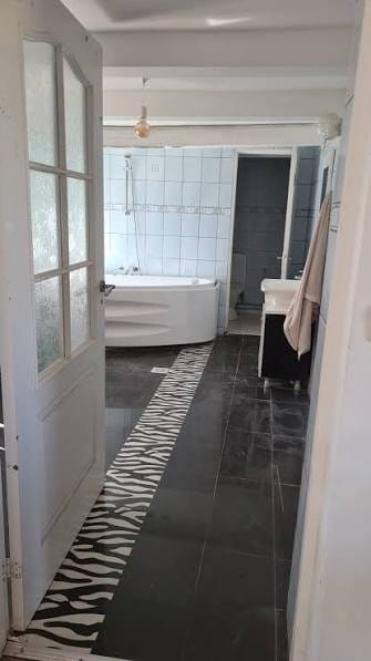 8 rok · 200 m² i Tomelilla – bild 3