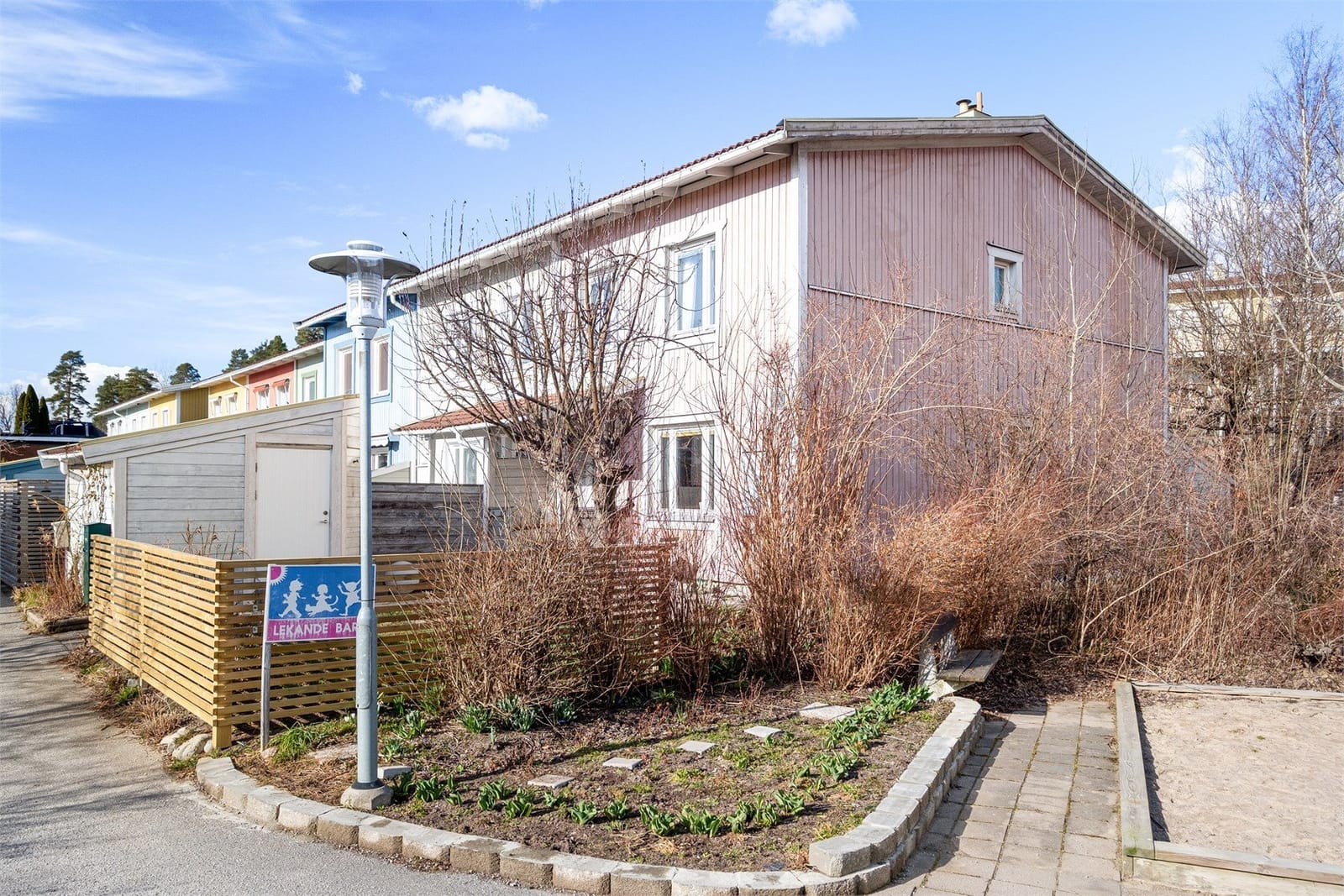 Radhus, 5 rooms, 105 sqm, Spånga
