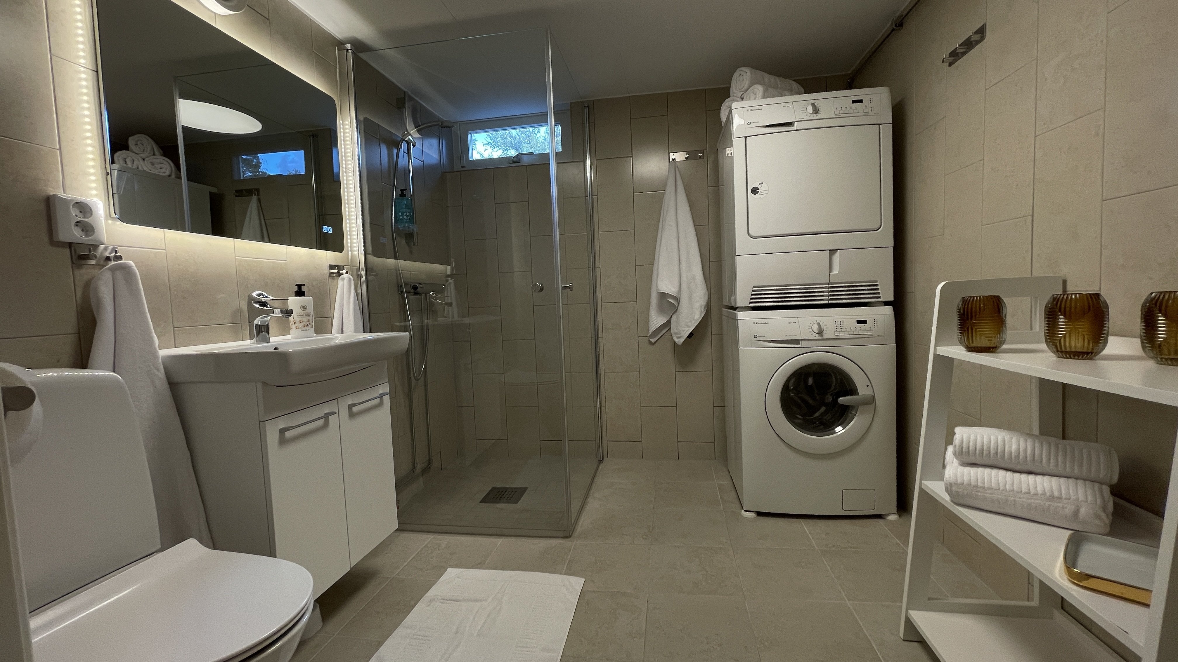 Villa/Hus, 8 rooms, 142 sqm, Lönneberga – bild 2