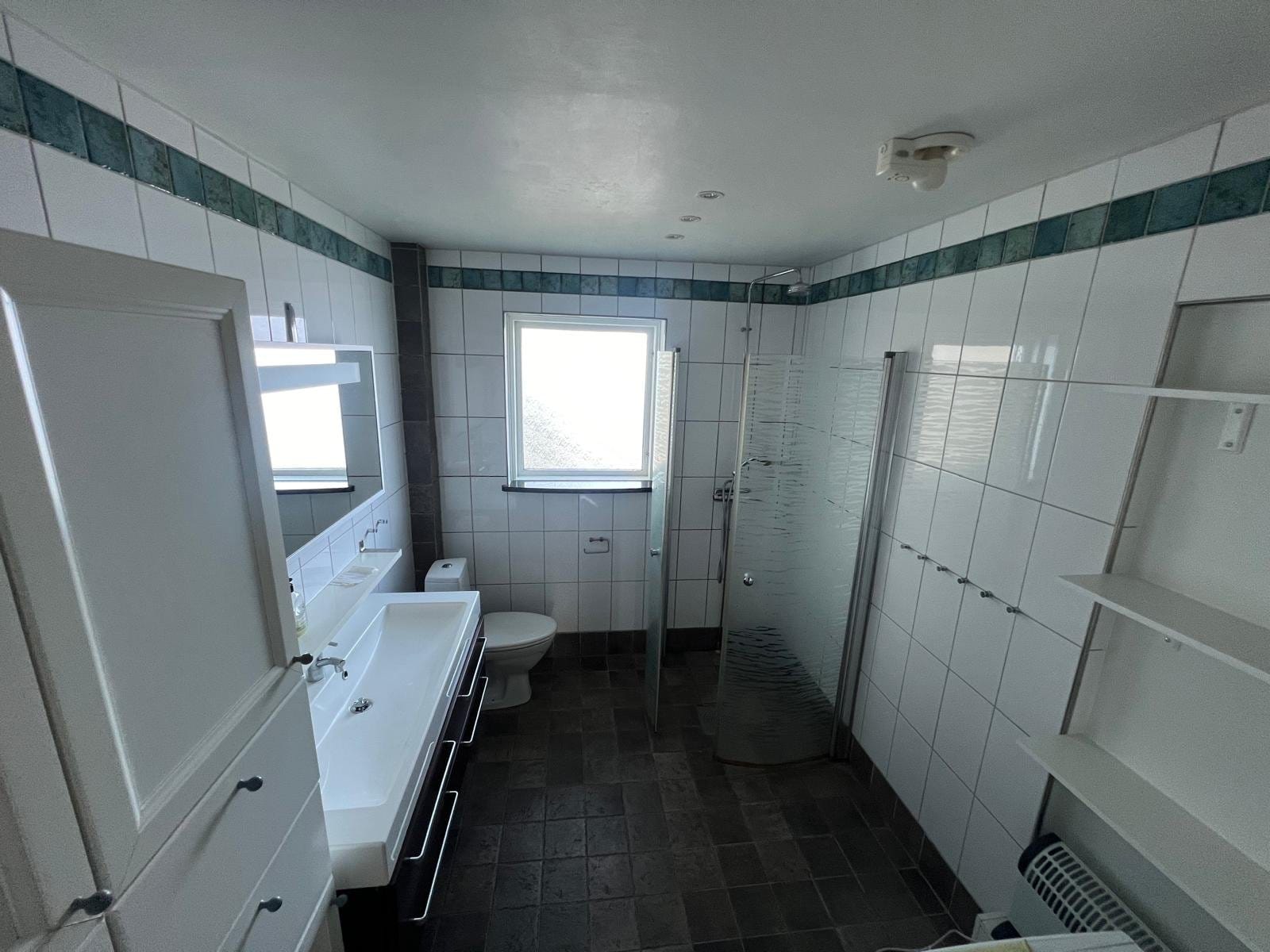 7 rok · 236 m² i Sollentuna – bild 22