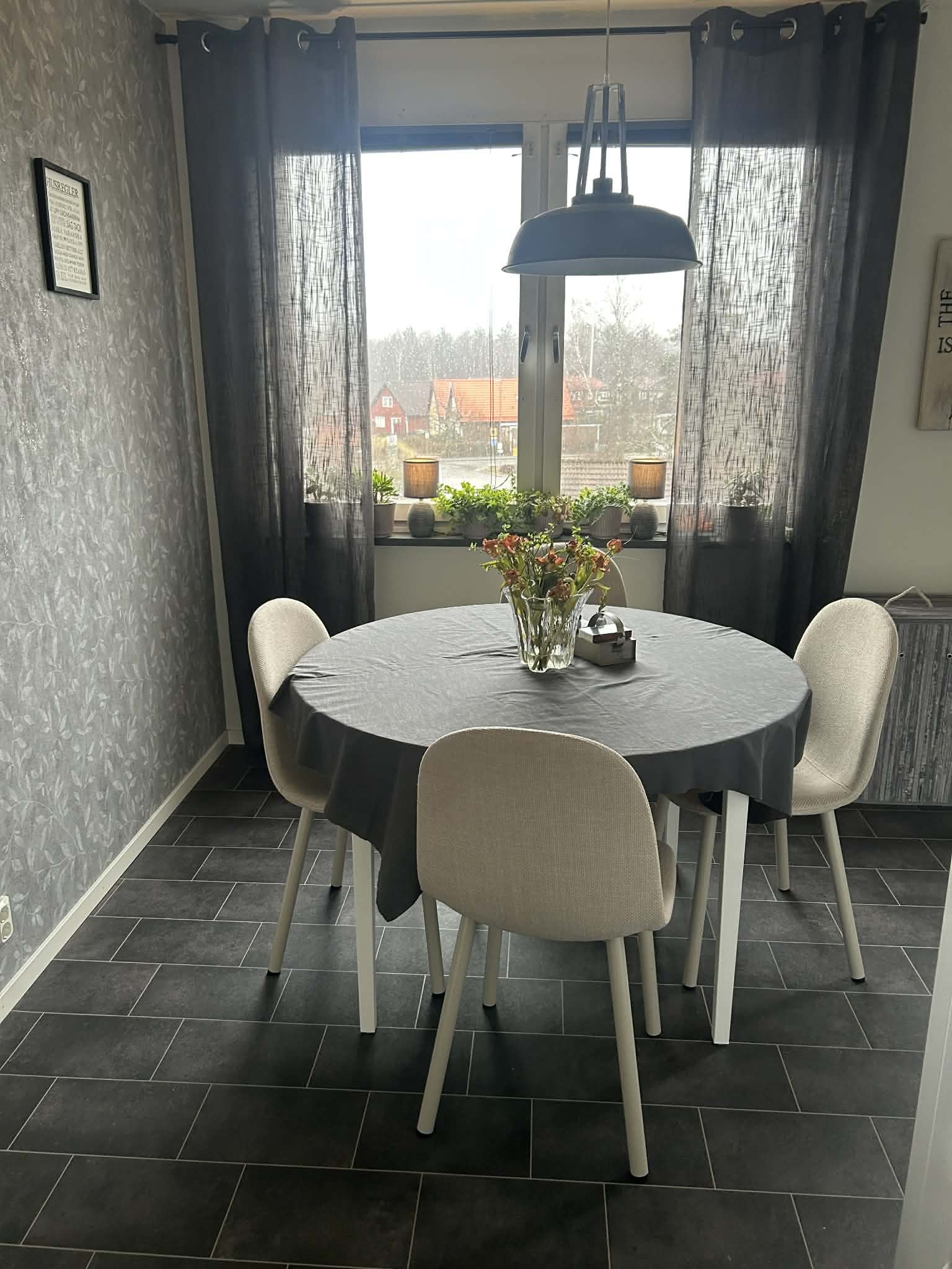 Lägenhet, 4 rooms, 91 sqm, Handen – bild 3