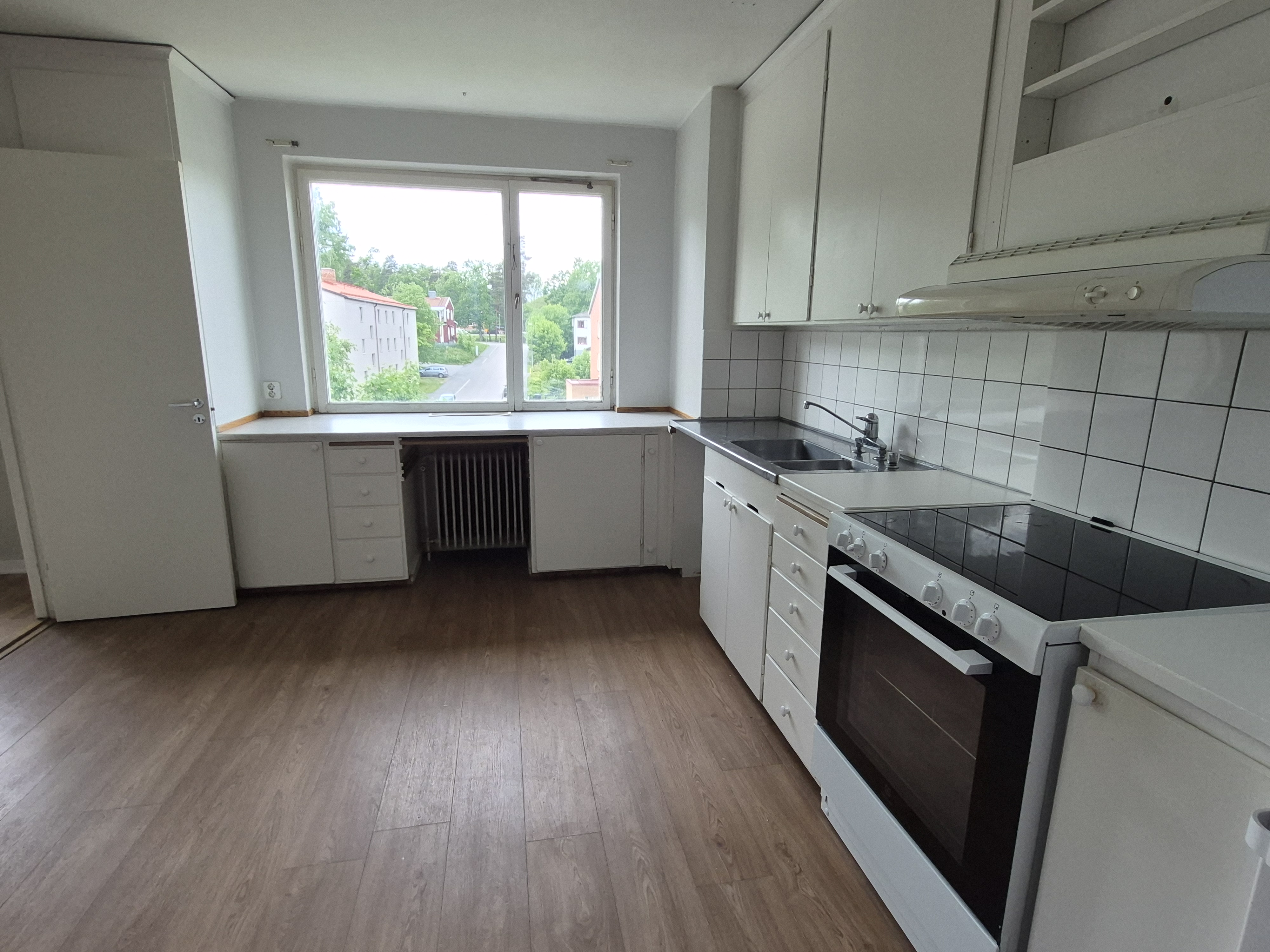 Lägenhet, 5 rooms, 110 sqm, Hälleforsnäs – bild 12