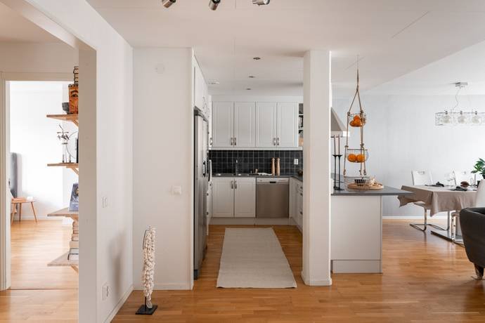 Lägenhet, 4 rooms, 130 sqm, Västerås – bild 3