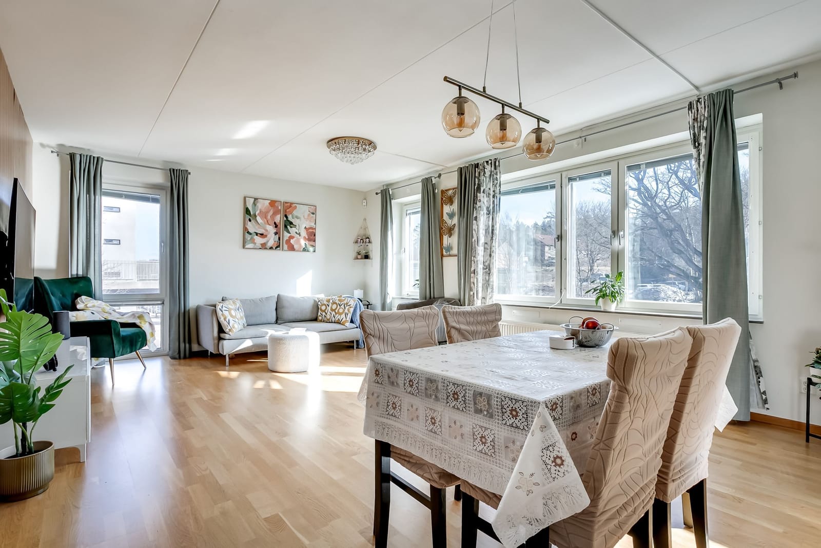 Lägenhet, 3 rooms, 80 sqm, Farsta