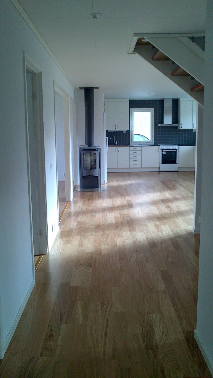 Villa/Hus, 5 rooms, 120 sqm, Bro
