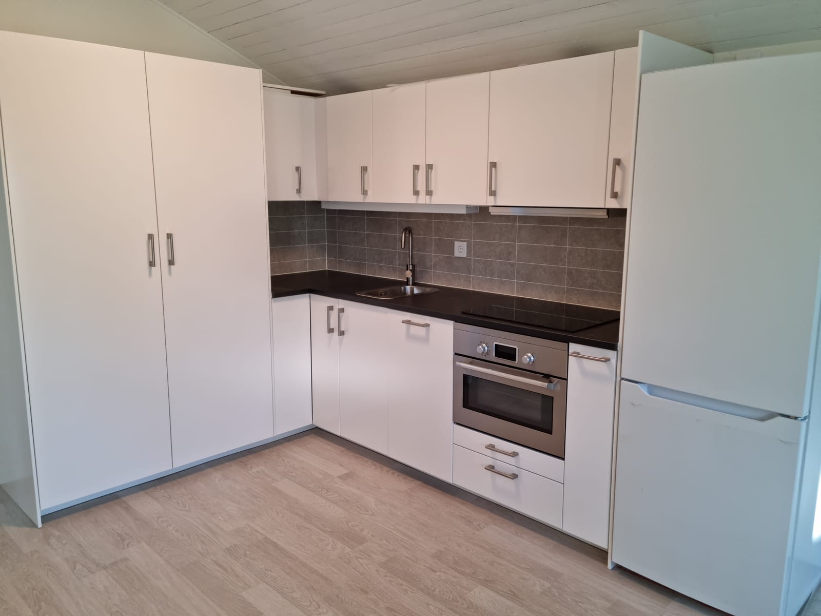 1 rok · 37 m² i Åkersberga – bild 7