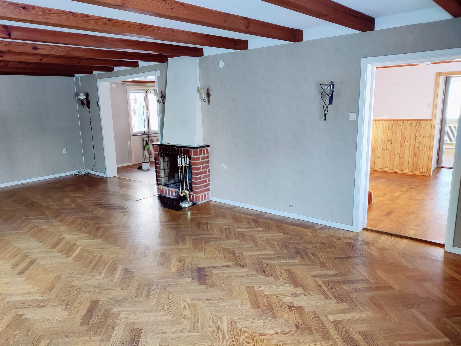 8 rok · 150 m² i Malmköping – bild 3
