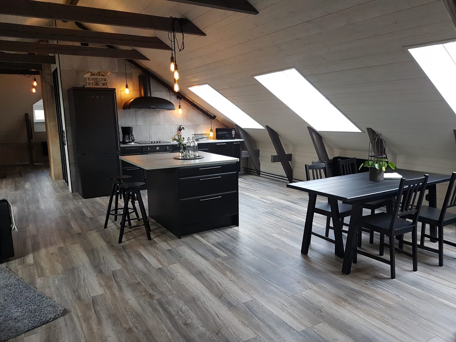 Lägenhet, 1 rooms, 100 sqm, Grästorp