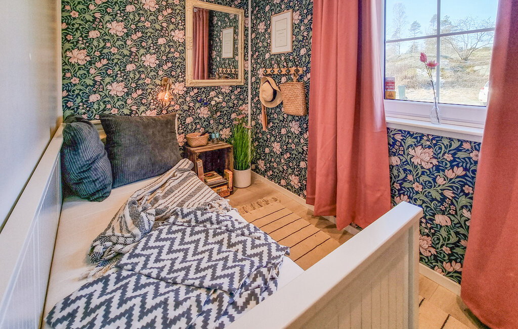 Stuga, 2 rooms, 30 sqm, Klövedal – bild 2