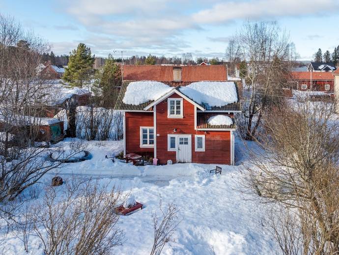 4 rok · 123 m² · Magnilvägen 4