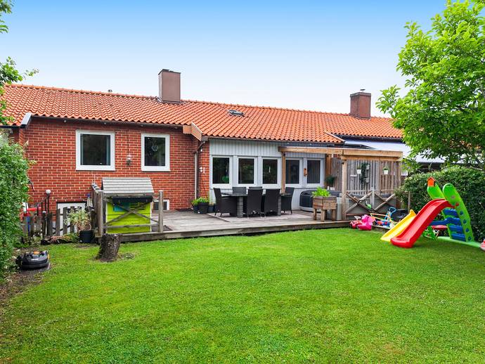 4 rok · 85 m² · Frödings väg 8