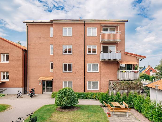 2 rok · 69,5 m² · Bäckaskogsvägen 13