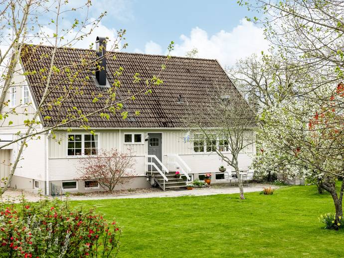 6 rok · 159 m² · Billa Sjövalla