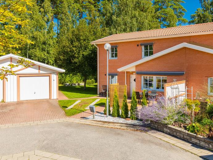 5 rok · 130 m² · Furuhällsvägen 33