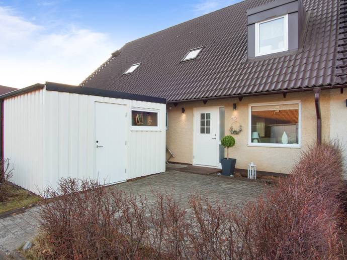 4 rok · 133 m² · Flugvägen 12E