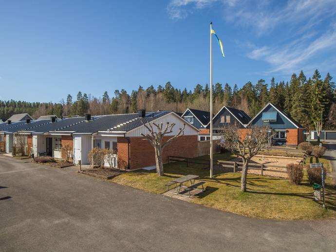3 rok · 76 m² · Rektangelvägen 194