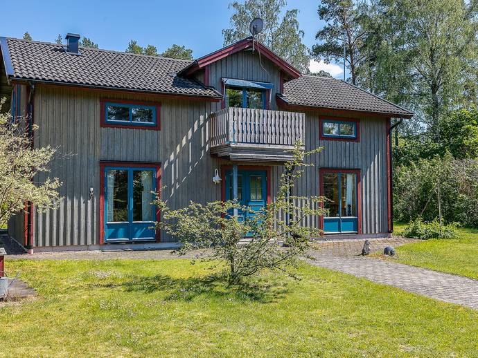 6 rok · 183 m² · Torp 510